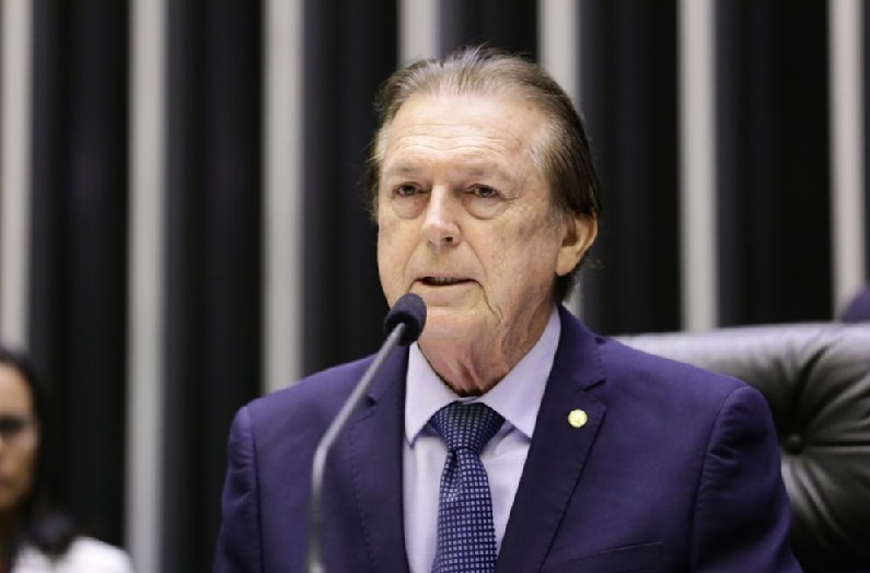 PL 3353/21 de Bivar leva regras do futebol a debate decisivo