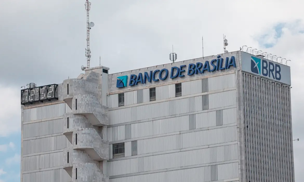 CLDF recomenda rejeitar projeto sobre BRB