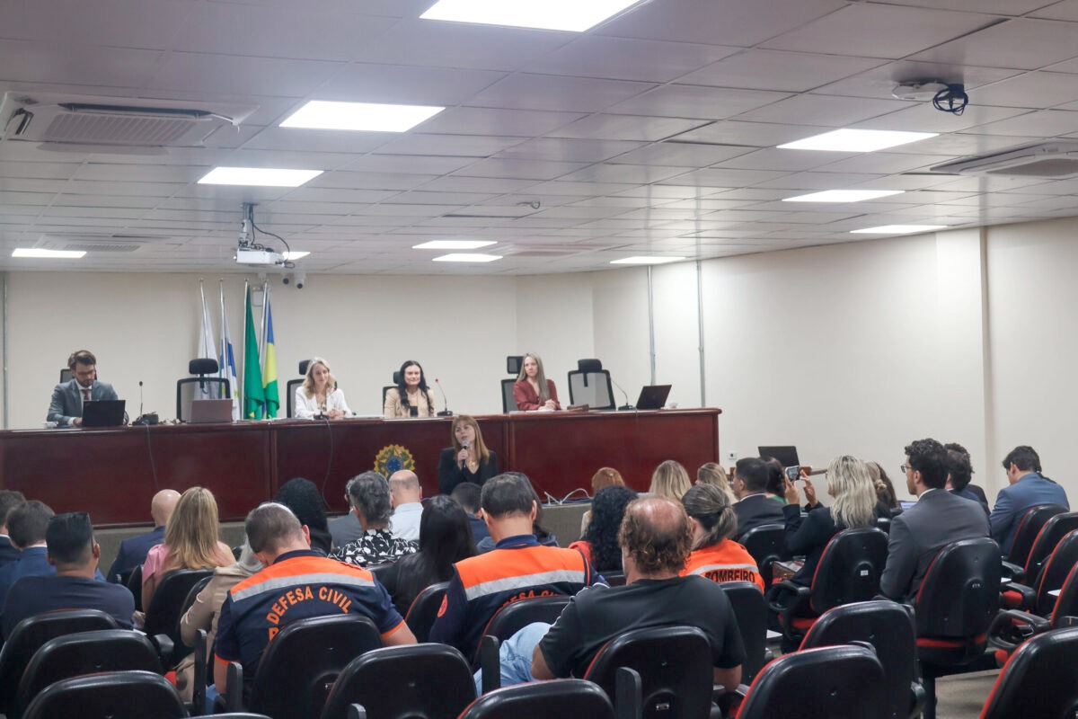 Reunidos povo Cinta Larga e autoridades em Rondônia buscam solução sobre mineração em terras indígenas