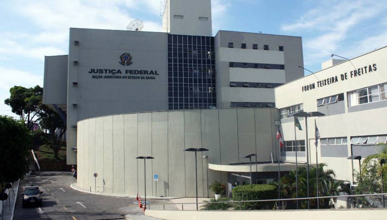 Justiça Federal afasta IR sobre juros de mora de URV e garante restituição a servidores na Bahia
