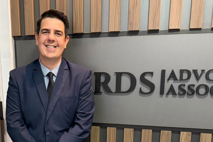Renato Ewerton analisa reforma tributária e recuperação judicial: o fim de uma era do improviso