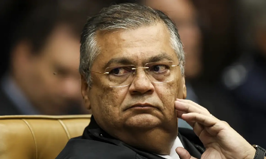 Dino mantém remoção de vídeos de vereador que ofendeu adversário