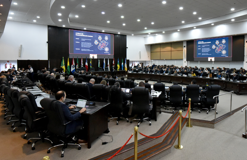 Encontro no TJPR reúne especialistas para compartilhar experiências em IA aplicada ao Judiciário