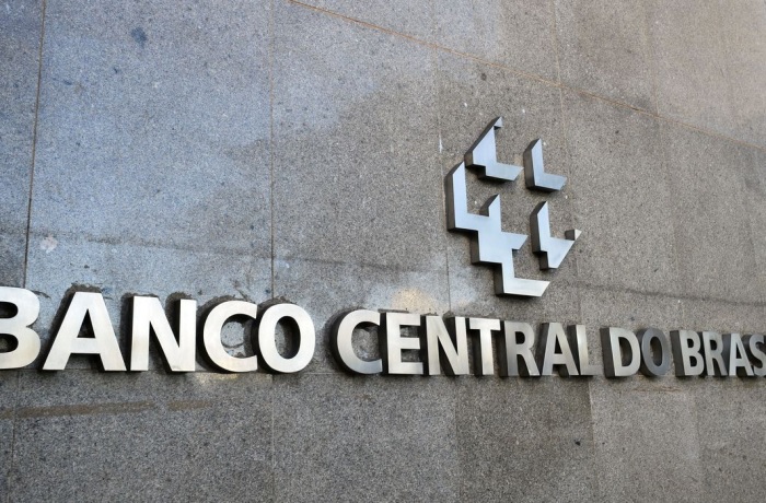 PEC de “autonomia” do BC ameaça geração de empregos e o crescimento da economia
