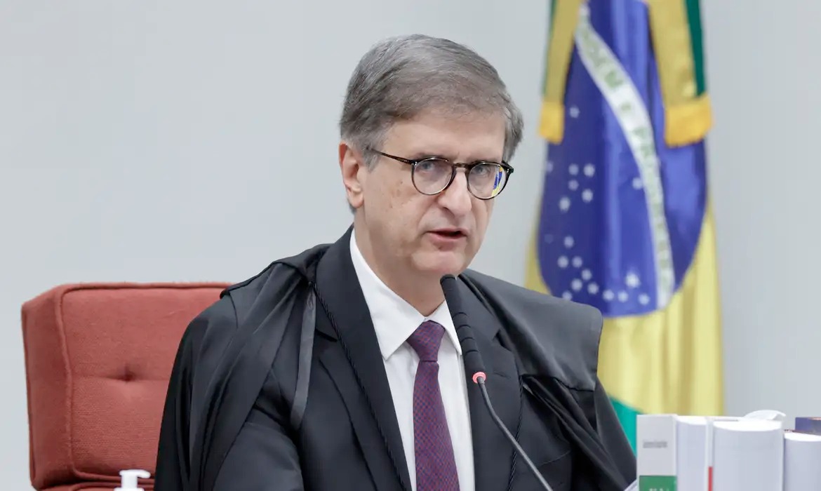 PGR se manifesta contra revisão da condenação de Bolsonaro 