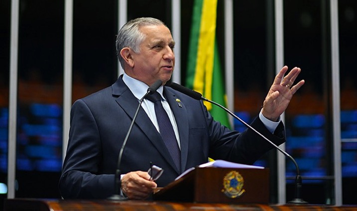 Izalci considera insuficiente relatório da Polícia Federal sobre fraude no INSS